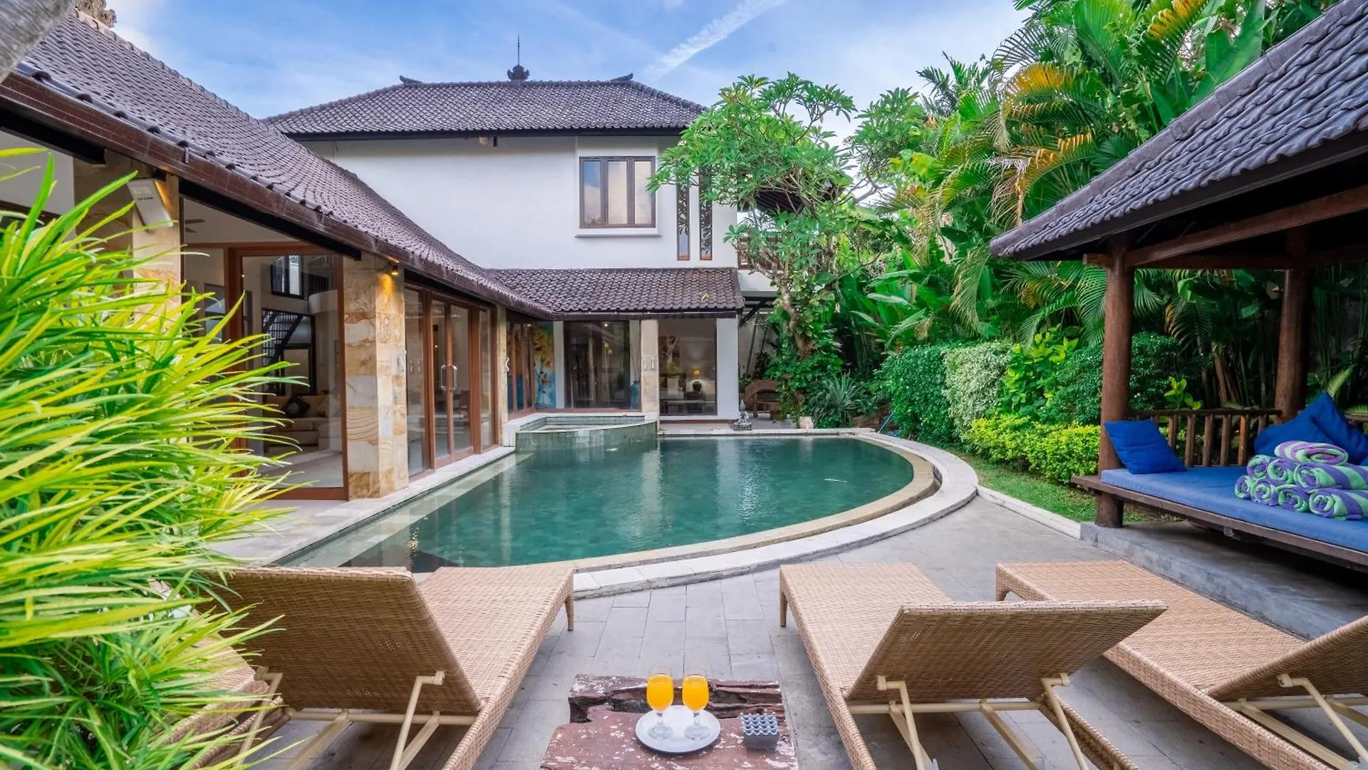 Aveli Villa 5 Bedroom With Pool At Seminyak 5 Mnt To Beach By Car