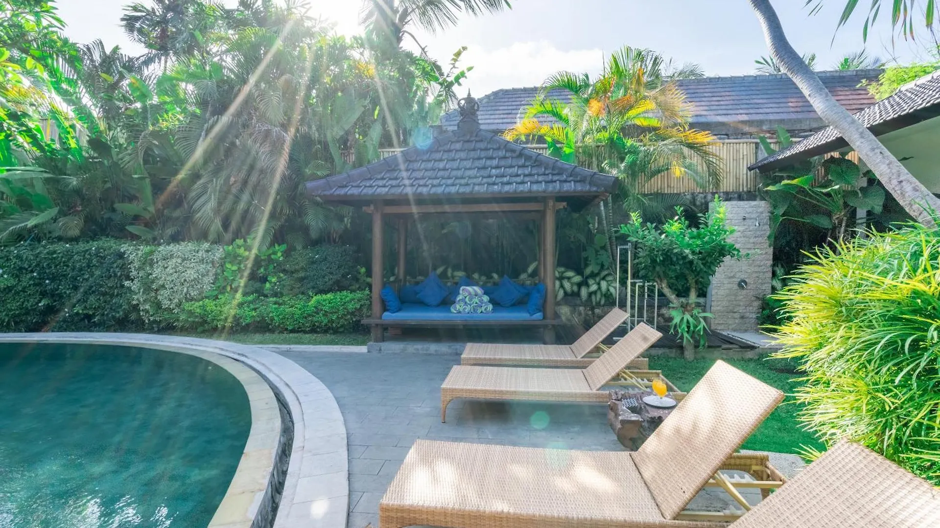 Aveli Villa 5 Bedroom With Pool At Seminyak 5 Mnt To Beach By Car