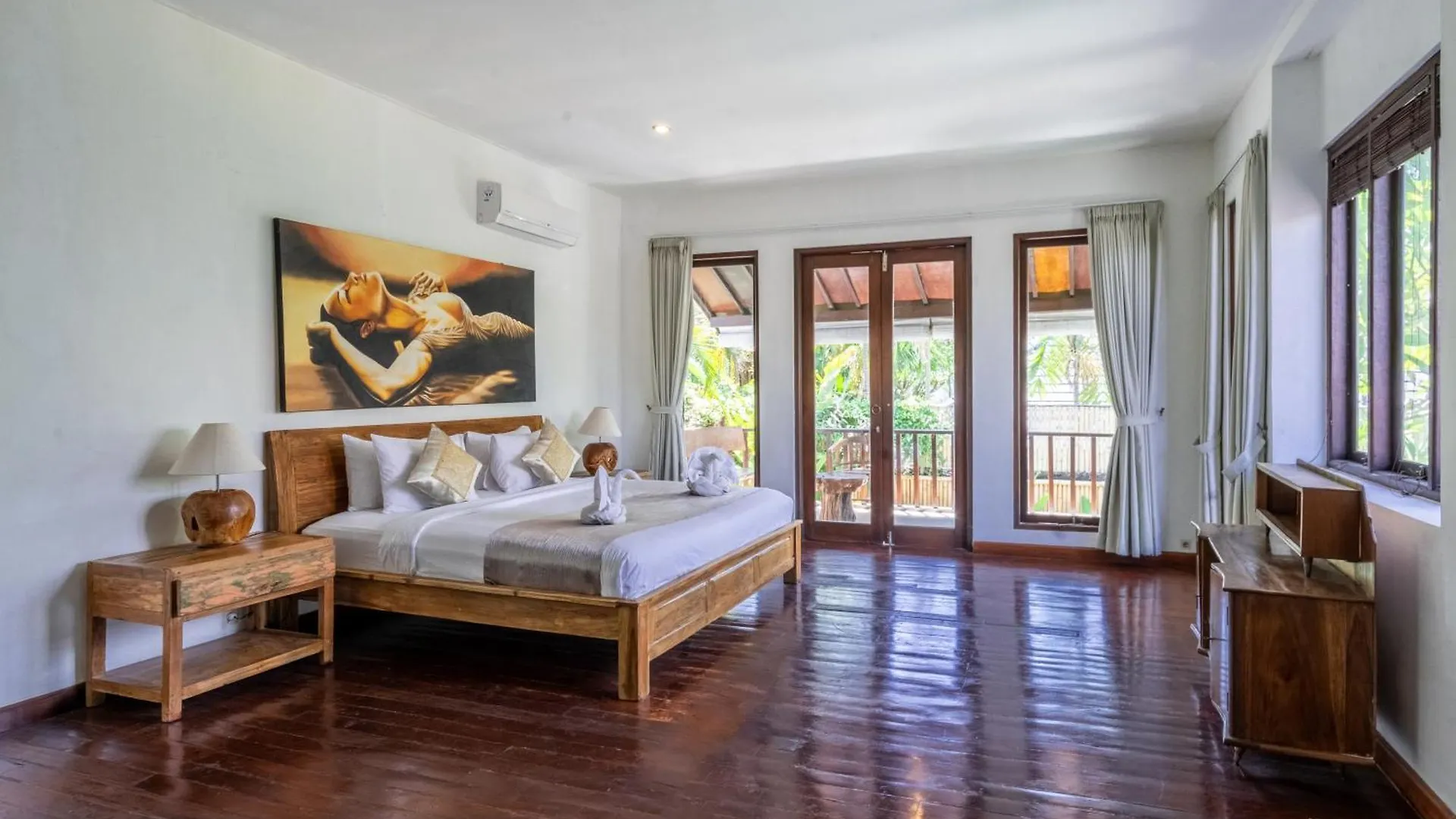 Aveli Villa 5 Bedroom With Pool At Seminyak 5 Mnt To Beach By Car סמיניאק