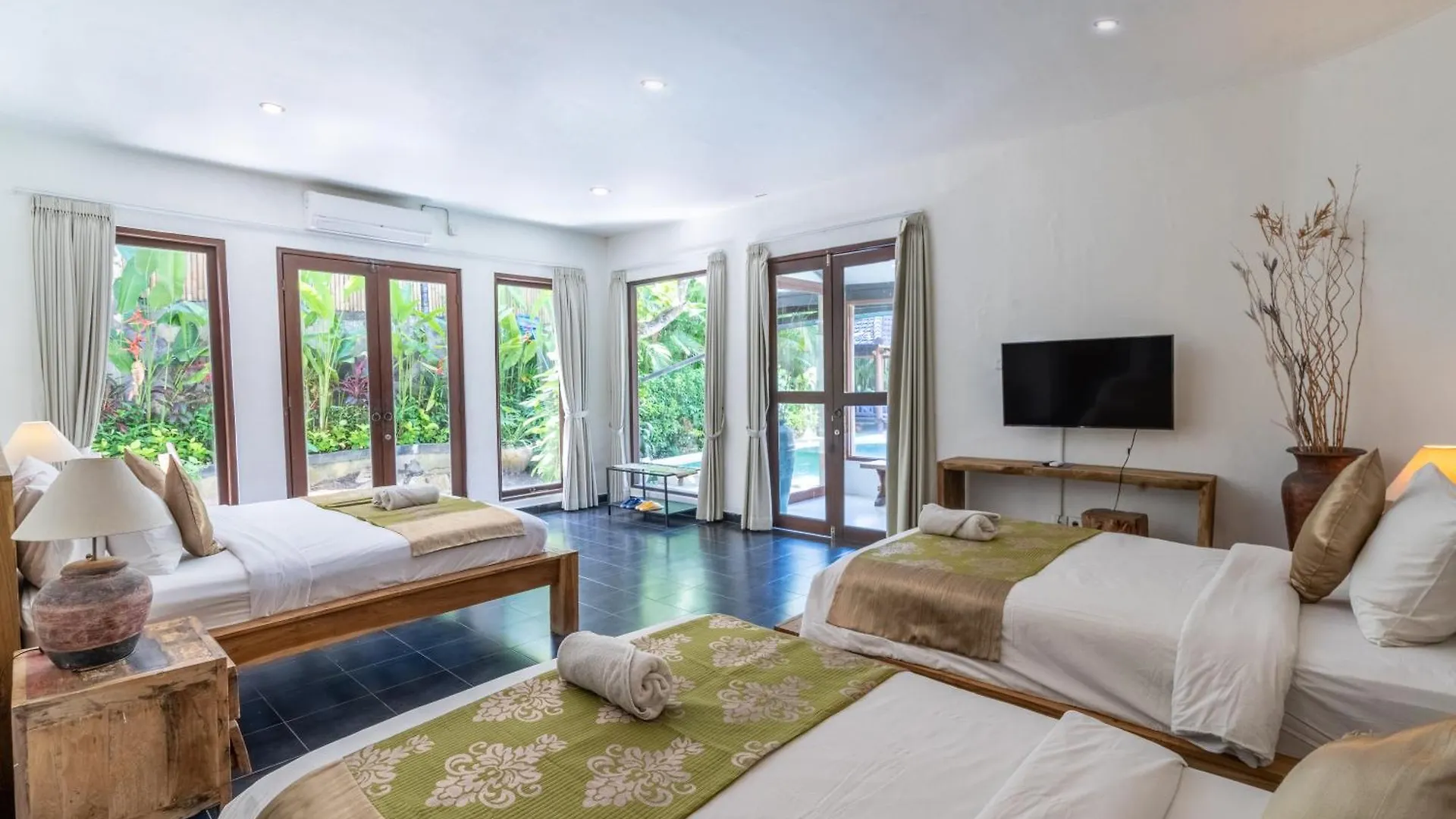 Aveli Villa 5 Bedroom With Pool At Seminyak 5 Mnt To Beach By Car  סמיניאק
