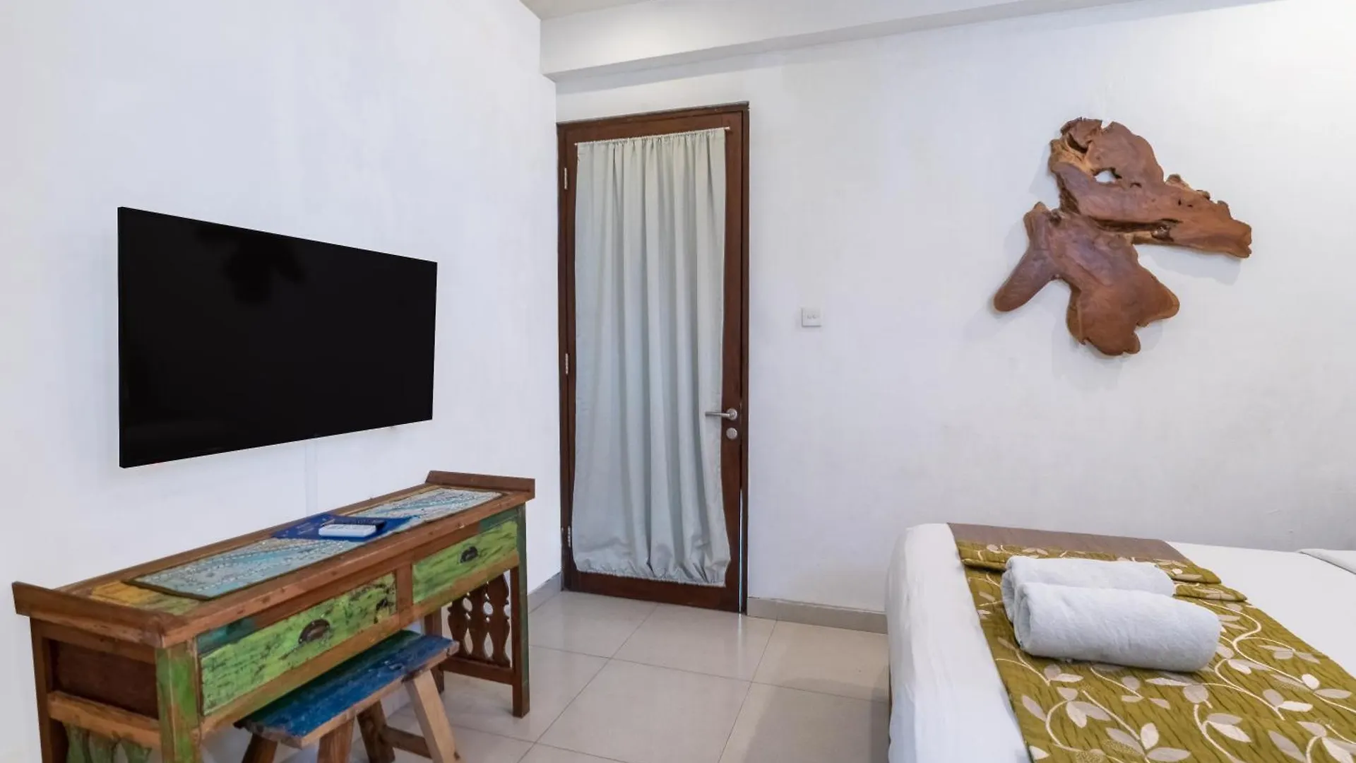 Aveli Villa 5 Bedroom With Pool At Seminyak 5 Mnt To Beach By Car