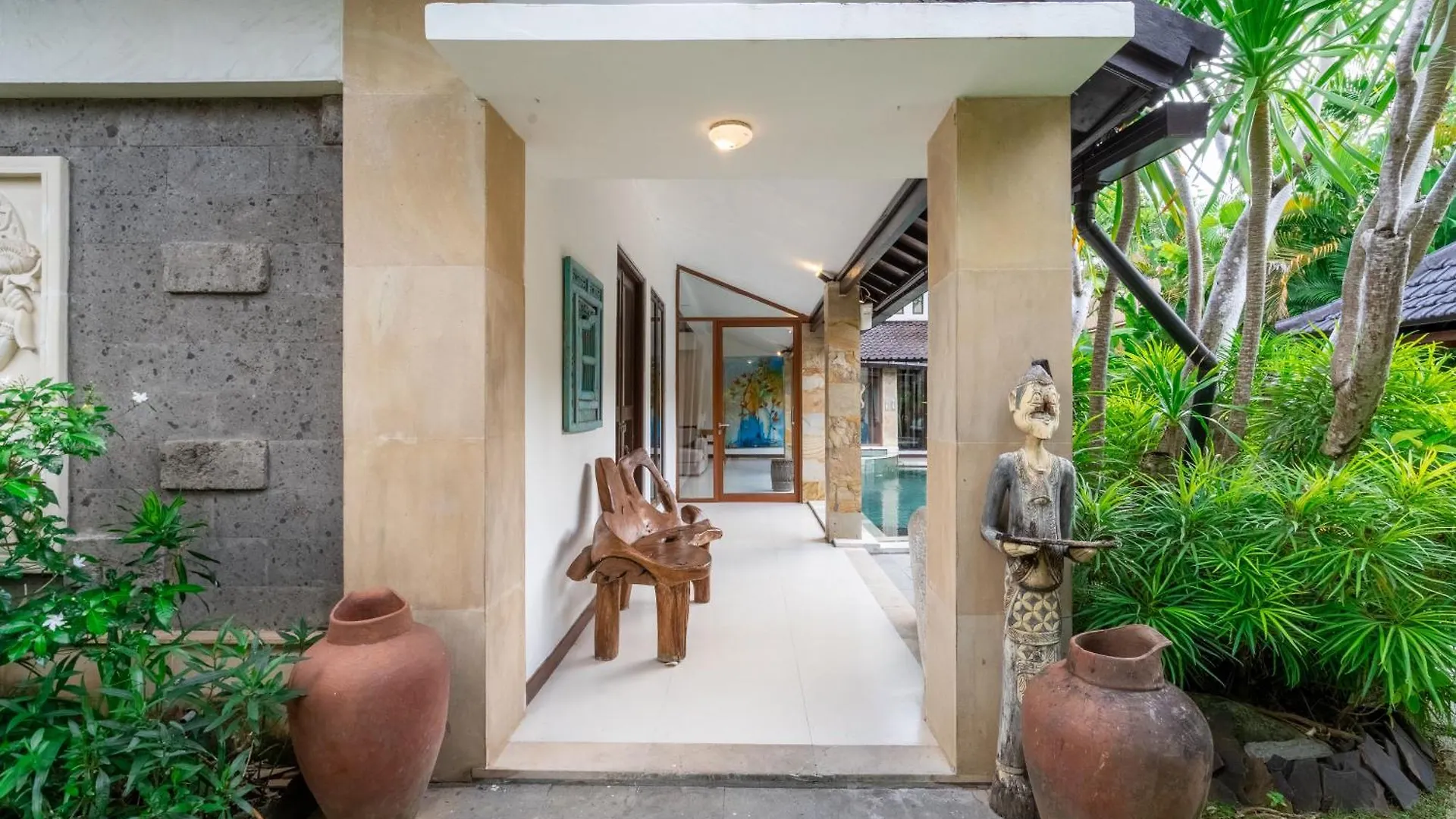 Aveli Villa 5 Bedroom With Pool At Seminyak 5 Mnt To Beach By Car